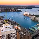 Spectacular Apartment With Harbour Bridge Views