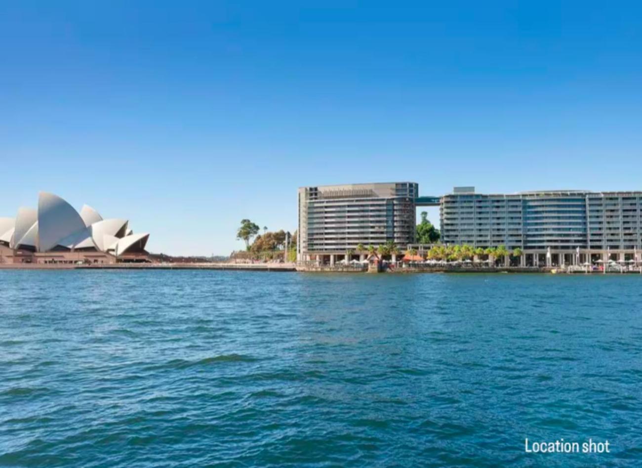 Apartment Spectacular With Harbour Bridge Views Sydney