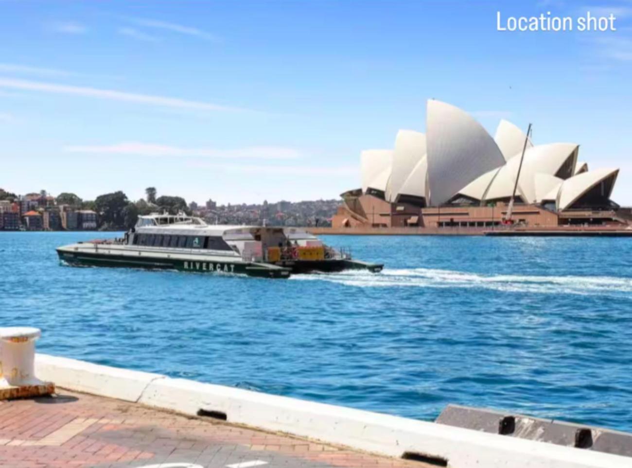 Spectacular With Harbour Bridge Views Apartment