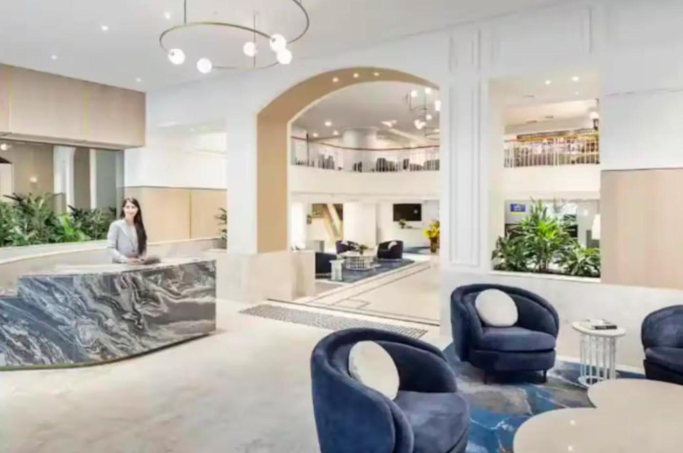 Apartment Spectacular With Harbour Bridge Views