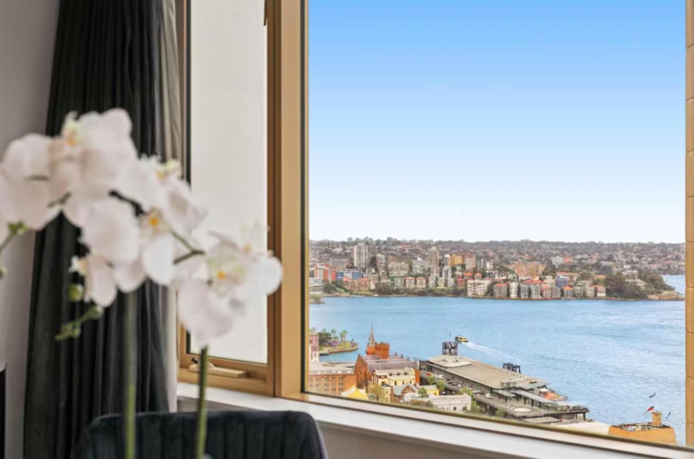 Spectacular With Harbour Bridge Views Sydney