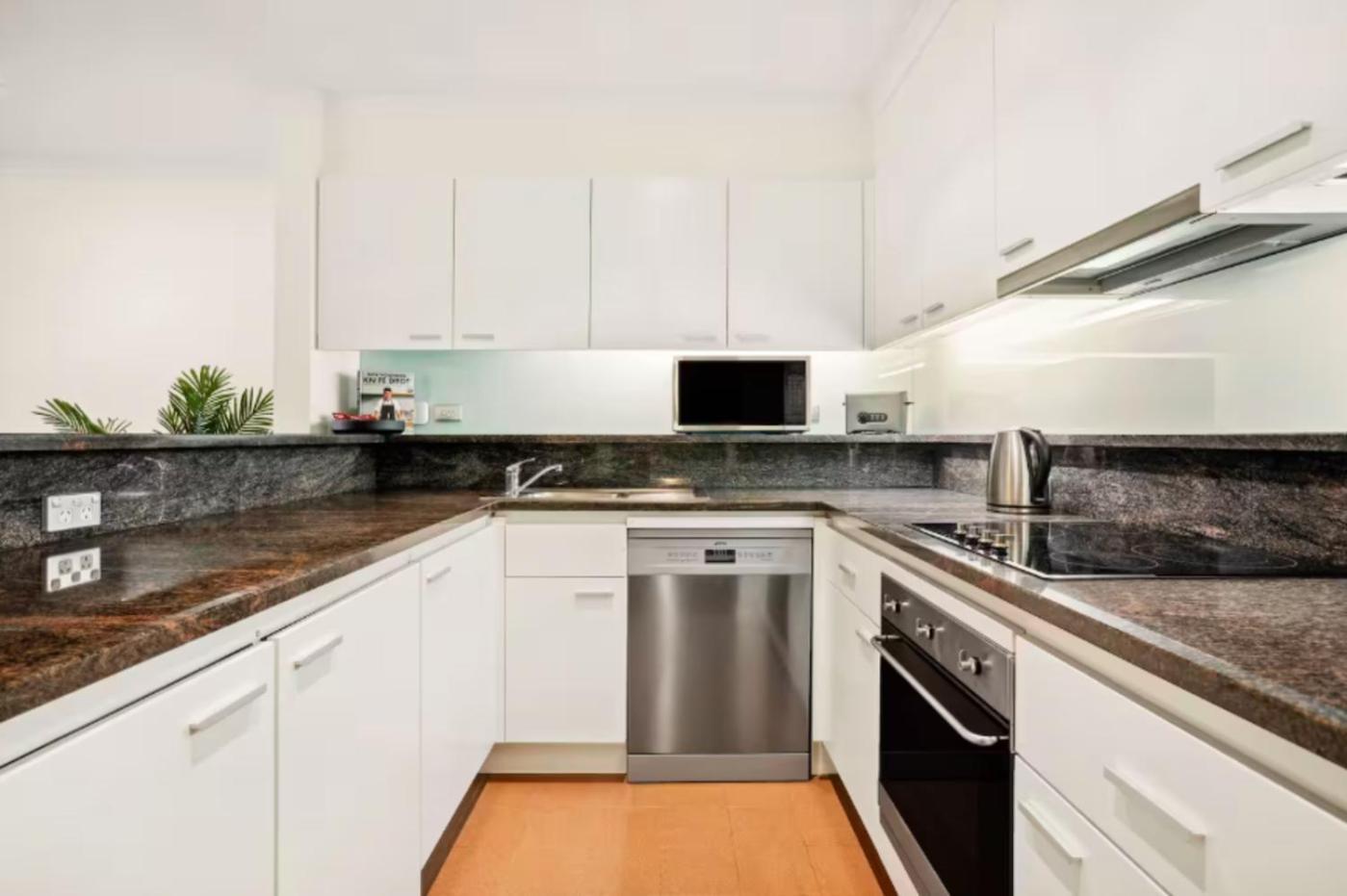 Spectacular With Harbour Bridge Views *